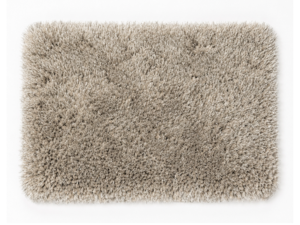 Big Long-Pile Rug # Alfombra de pelo Largo Grande