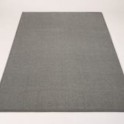 Big Long-Pile Rug # Alfombra de pelo Largo Grande